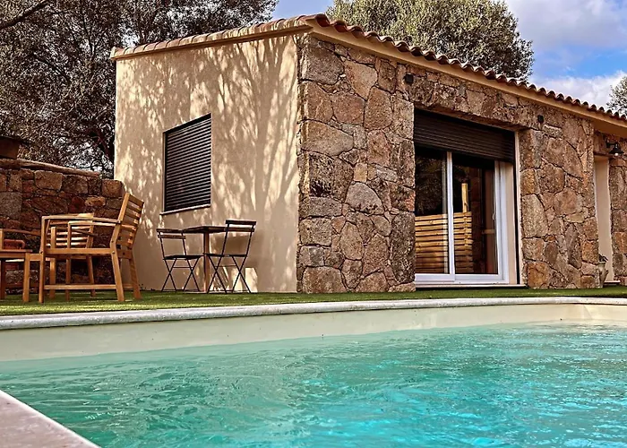 Ogliastru - Maison En Pierre Avec Piscine Privee - بيت للعطل فيغاري